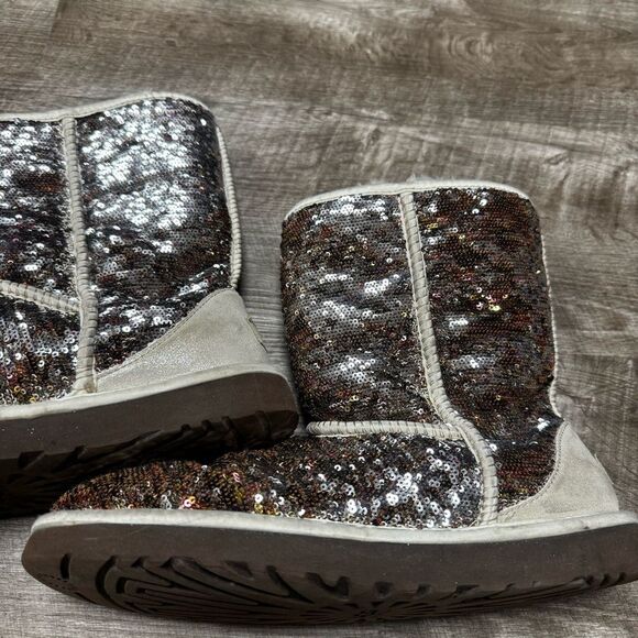 UGG Australia Sequin Boots Size 10 - Picture 2 of 6